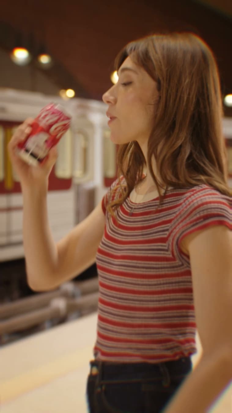 Coca-Cola ad: Cherry Float is here 🍒