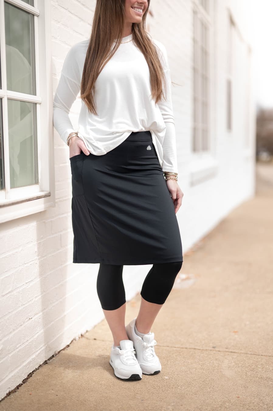 Snoga Athletics ad: Only a Few Hours Left - Modest Everyday Wear