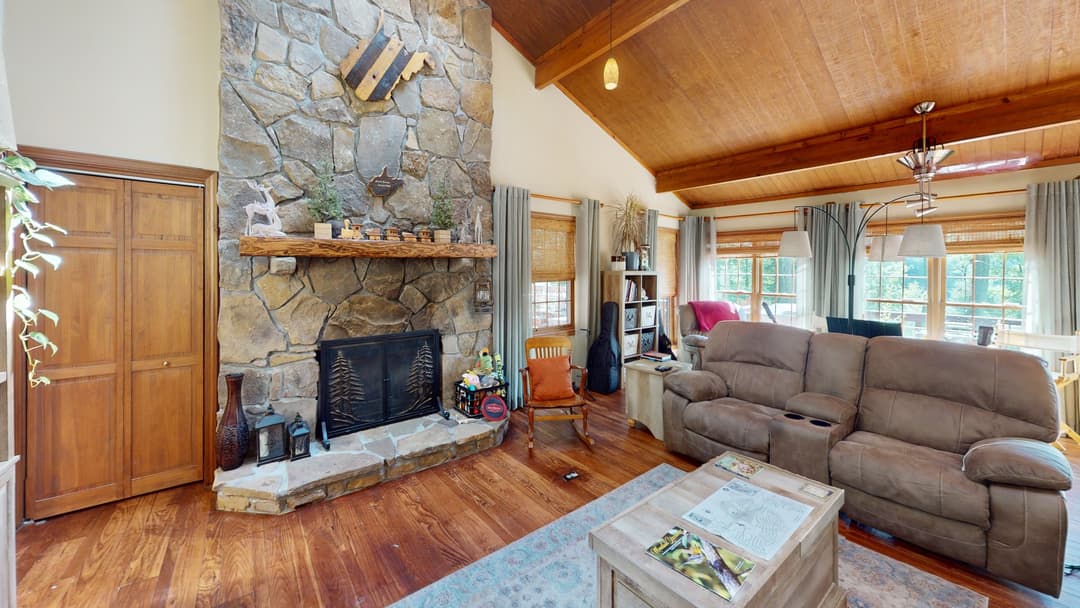 ALVAS Real Estate - Alpine Lake Vacations & Sales ad: Explore 138 Laurel Circle in 3D